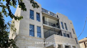 Duplex Penthouse in Old Katamon