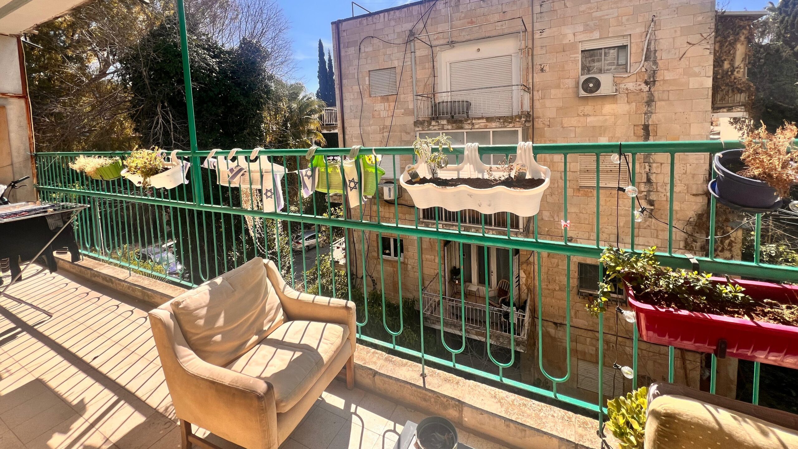 d252f1f345_balcony-scaled.jpg