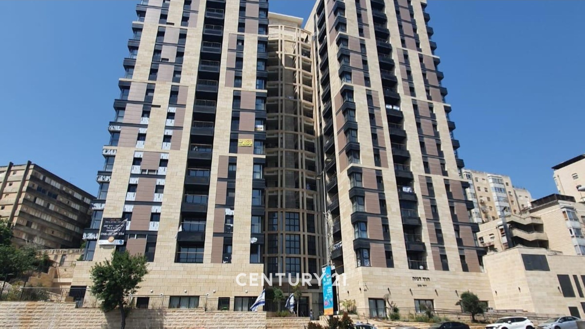 9af570a8f5_9a47a6a630_ec5f42d6f0_building.jpg