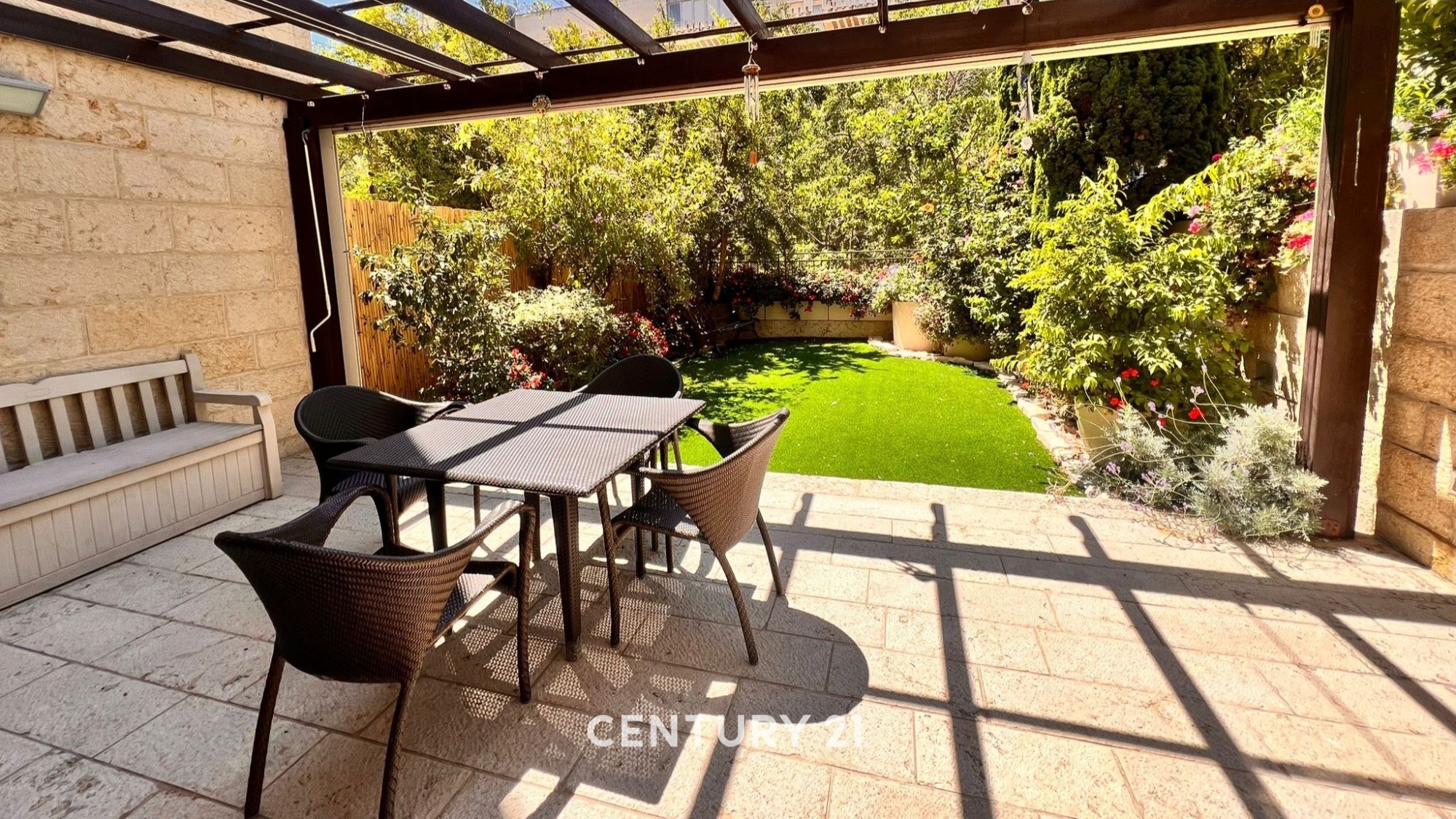 506b17a8bd_garden2nd.jpg