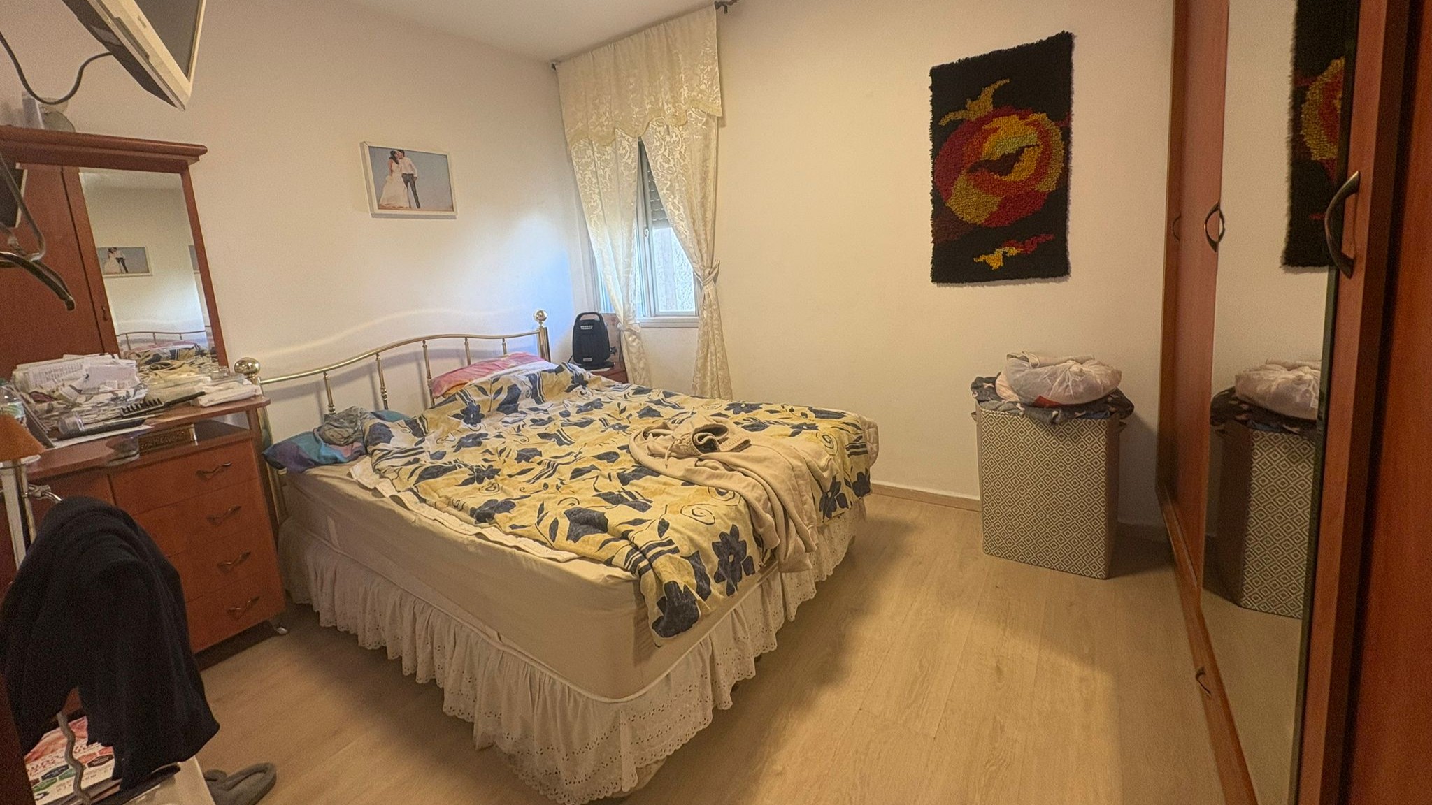 5d11fa29af_bedroom-6.jpg