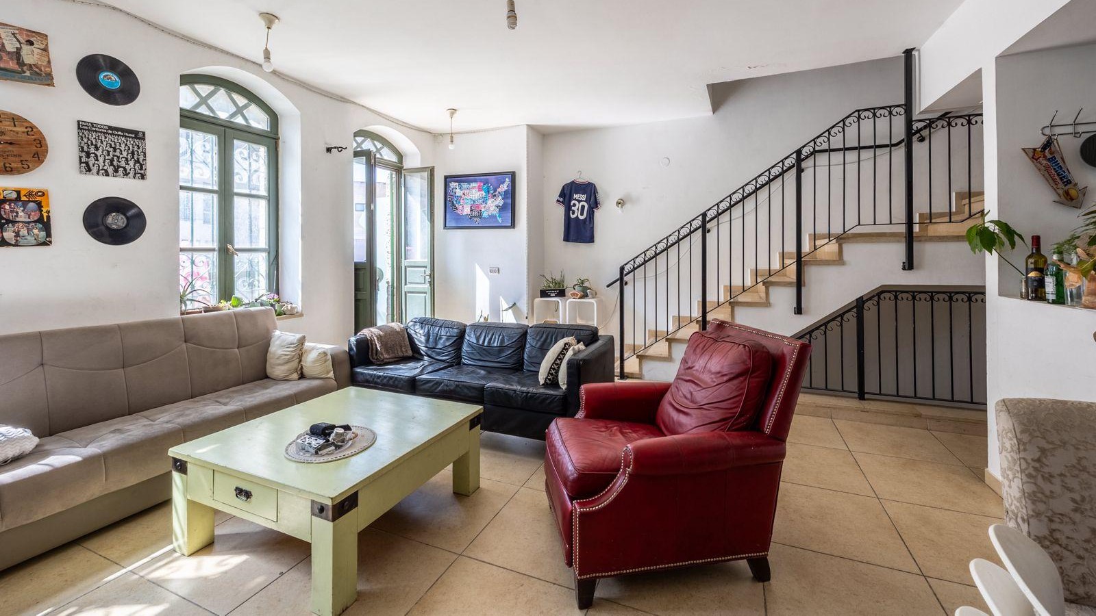 862d327575_b909771bd3_6baf4fd1de_living_room_4th.jpg