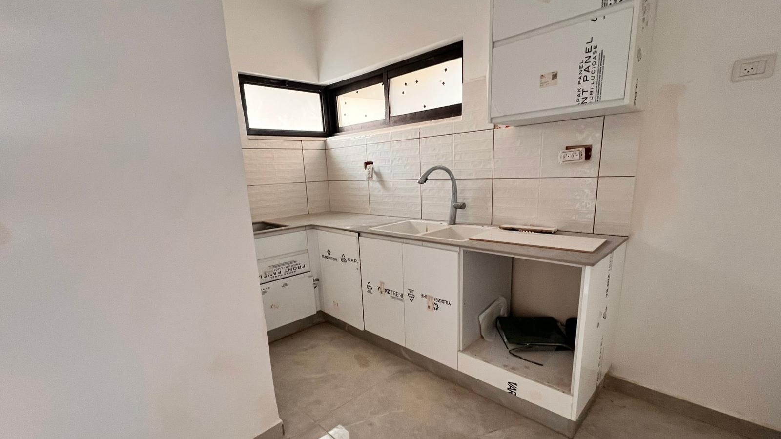 ac8aac997f_kitchen2nd.jpg