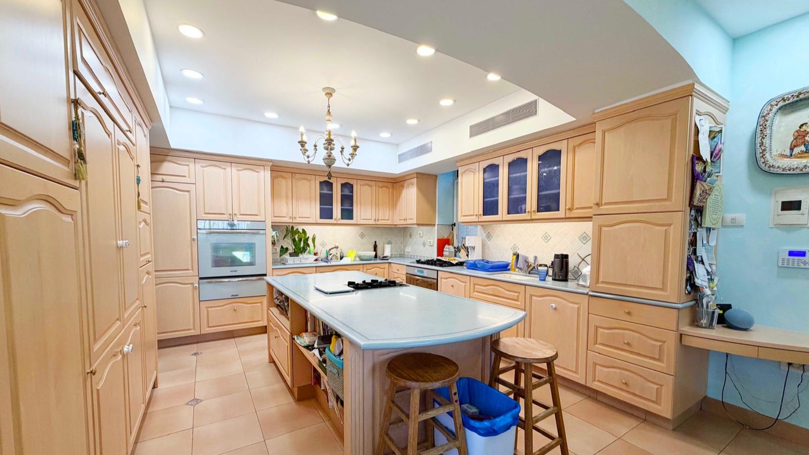 233508e155_kitchen-2.jpg